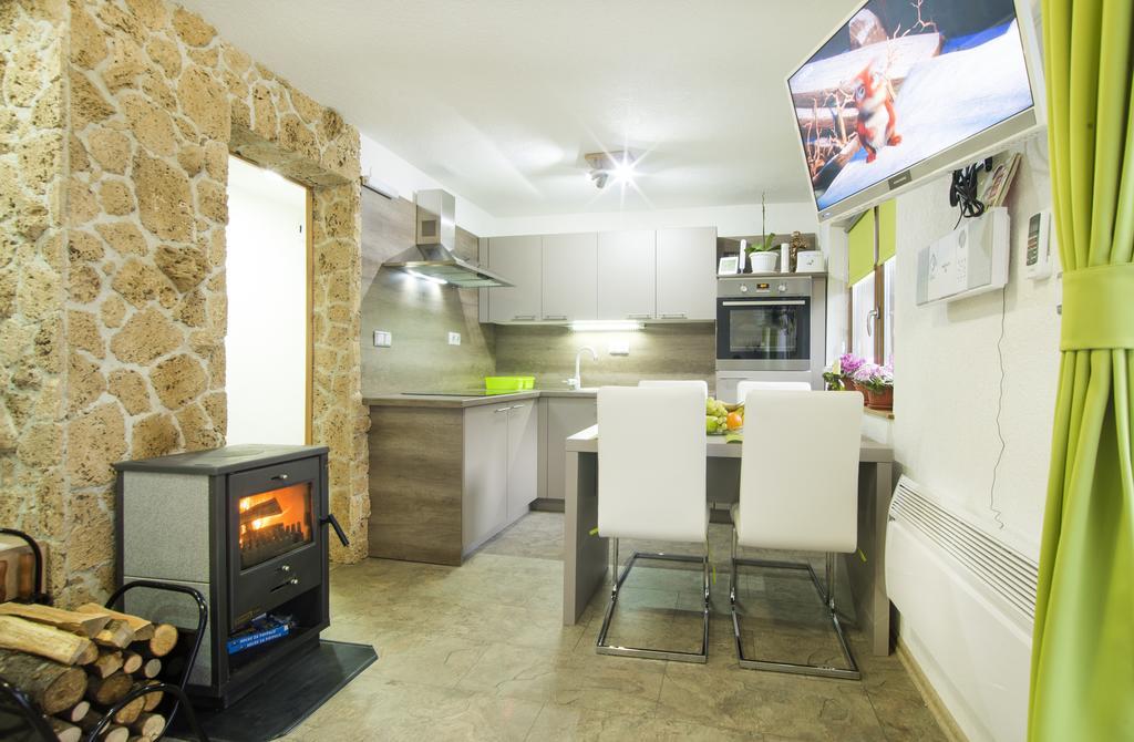 Moonriver Apartment Veljun Bagian luar foto