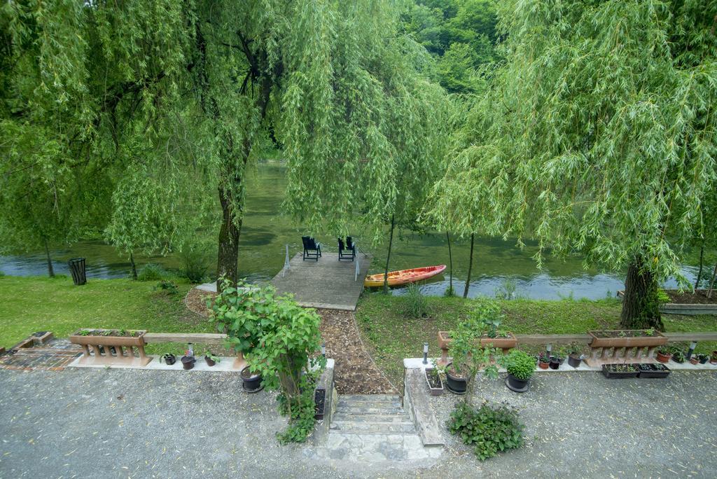 Moonriver Apartment Veljun Bagian luar foto